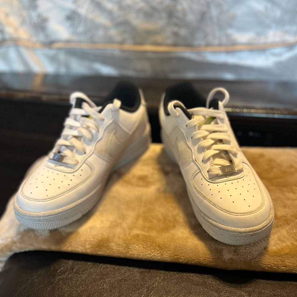 Youth Boys Nike Air Force 1’s